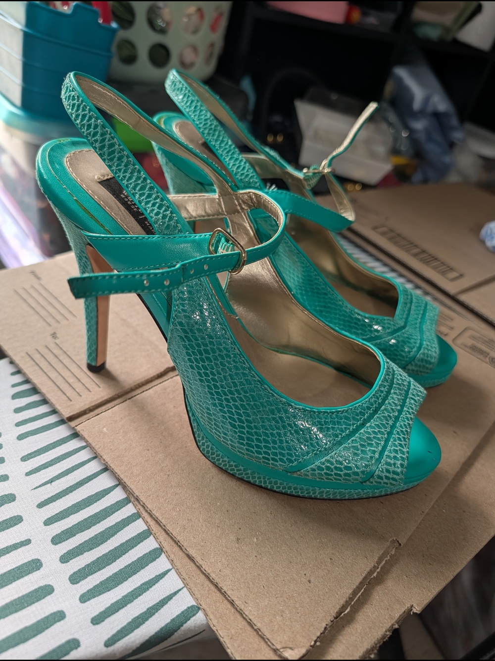 White House Black Market Turquoise Slingback Peep-Toe Heels